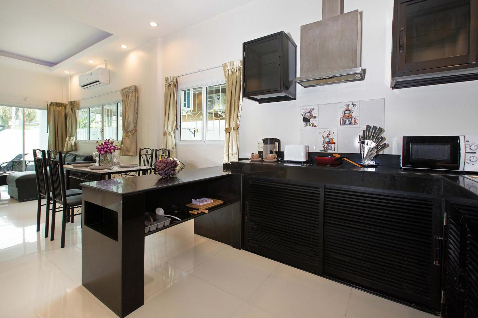 Family 2Br Villa Lancelot 3 With Jacuzzi Pool, Just 10 Min Drive Naiharn And Rawai Ban Saiyuan Exterior foto